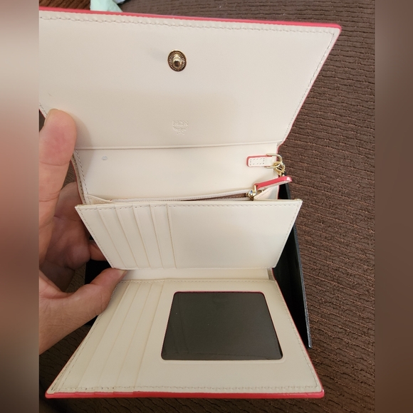 MCM Mina Heart Charm Medium Three-Fold Wallet - Picture 10 of 10